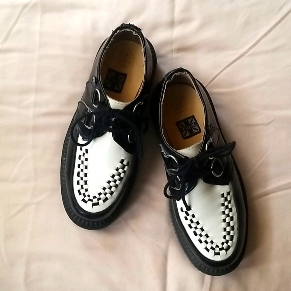 Black and White TUK Creepers sz 6.5